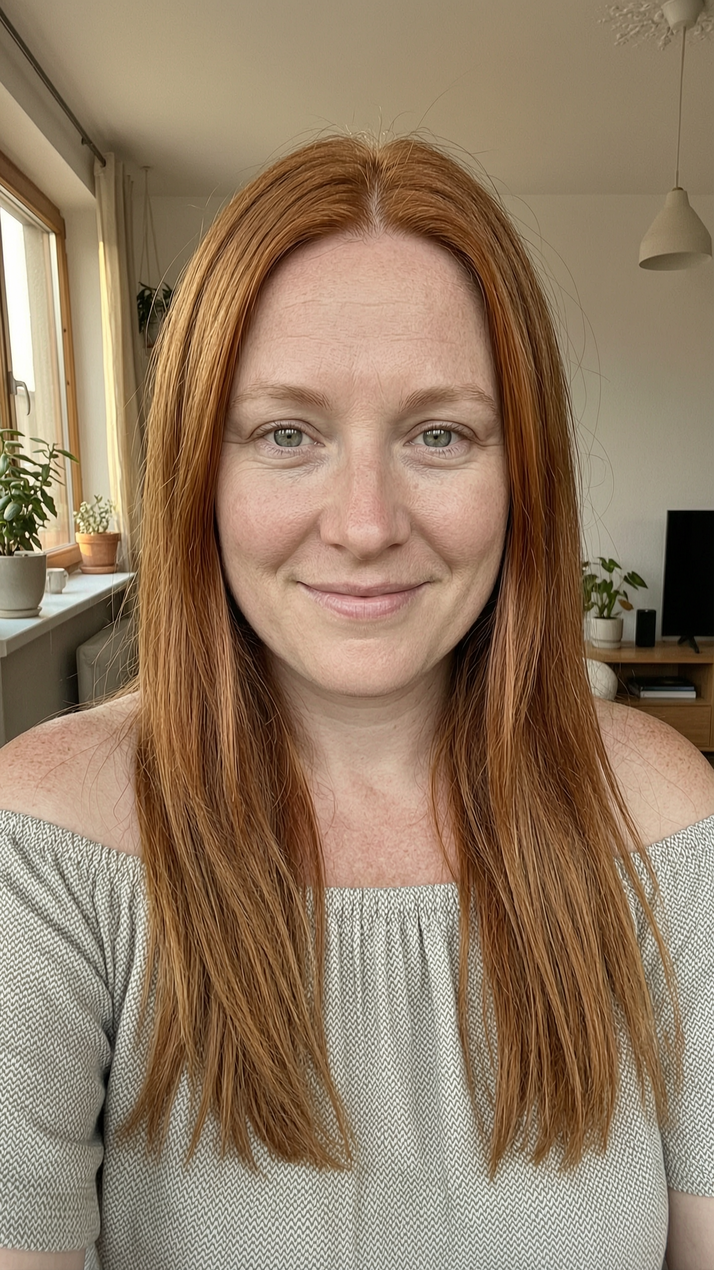 Nina, 27